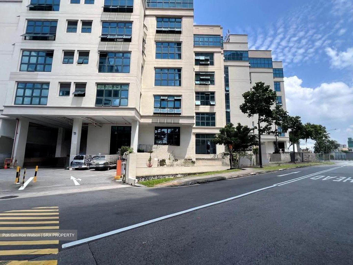 Csi Distribution Centre (D19), Factory #613072981